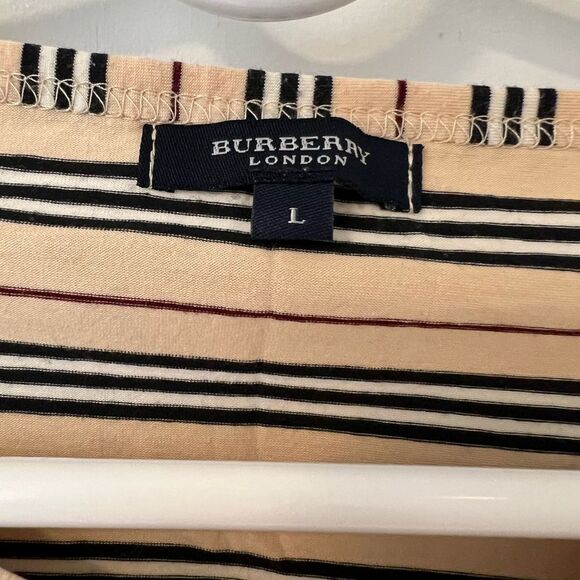 Burberry women’s long sleeve t-shirt - Picture 2 of 5